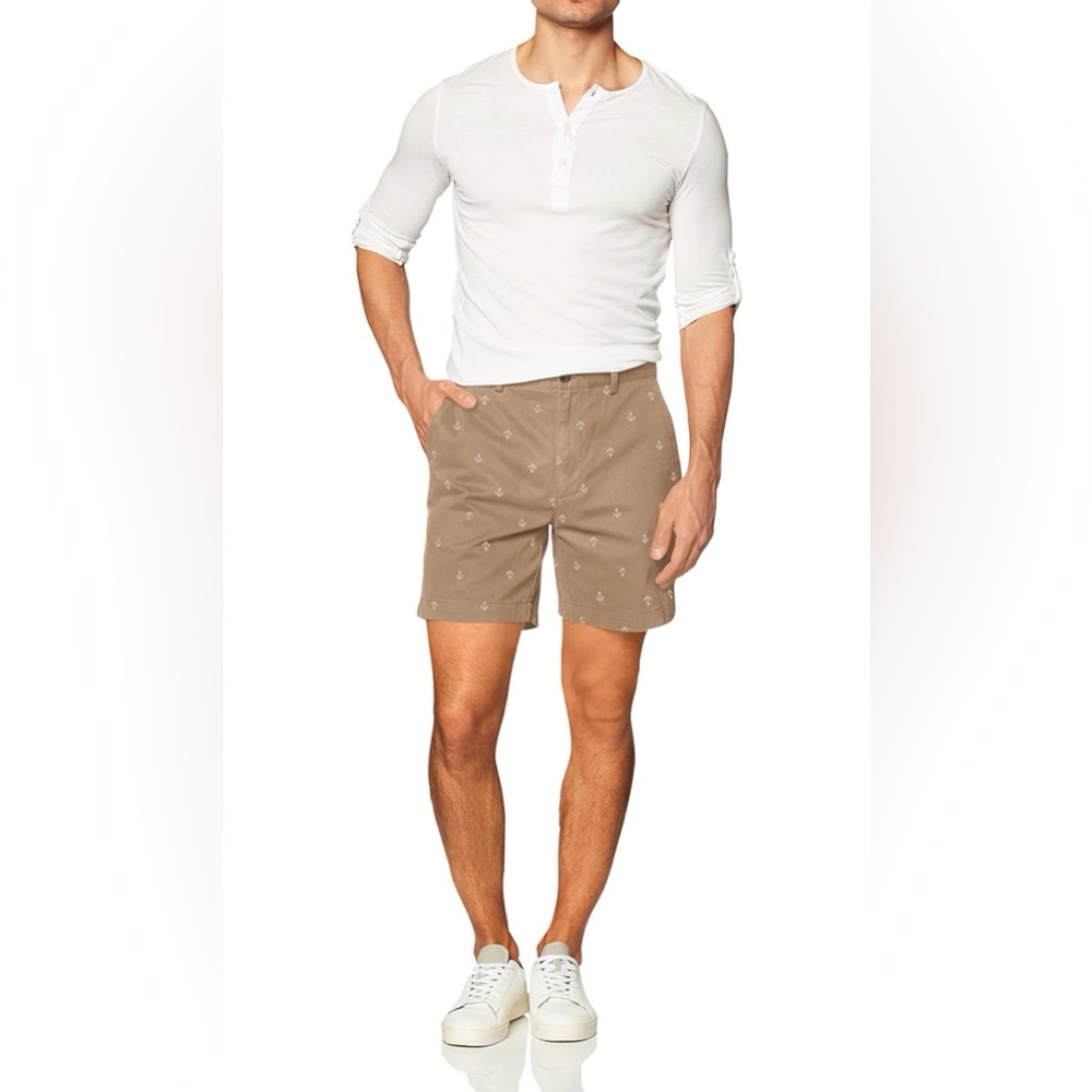 Amazon Essentials Mens Classic-Fit 7" Chino Shorts